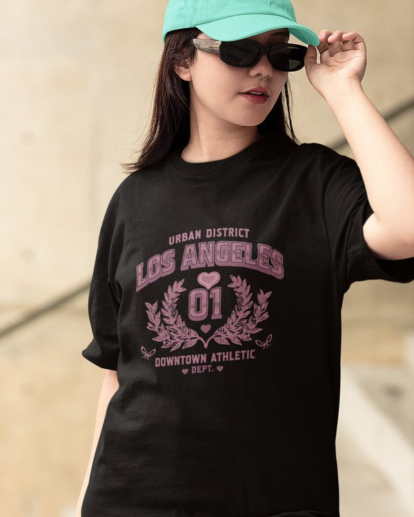 Teen girl wearing oversized graphic t-shirt with 'LA Print' design – streetwear style by YoungnCool YnCLife