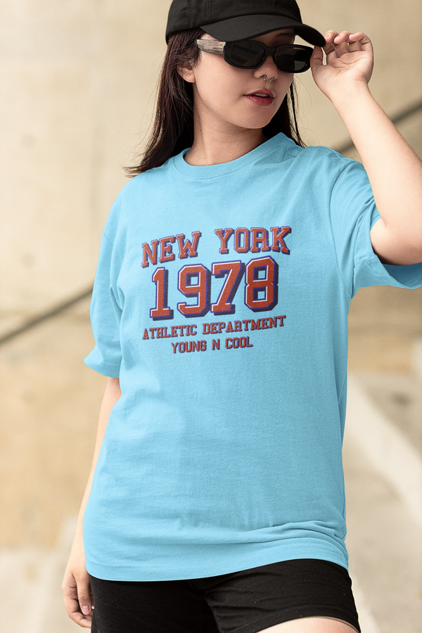 Teen girl wearing oversized graphic t-shirt with 'New York City Print' design – streetwear style by YoungnCool-YnCLife