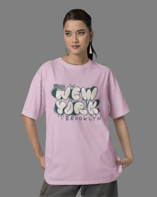 Teen girl wearing oversized graphic t-shirt with 'New York City Print' design – streetwear style by YoungnCool YnCLife