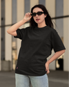 Teen girl wearing oversized solid t-shirt streetwear style by YoungnCool-YnCLife