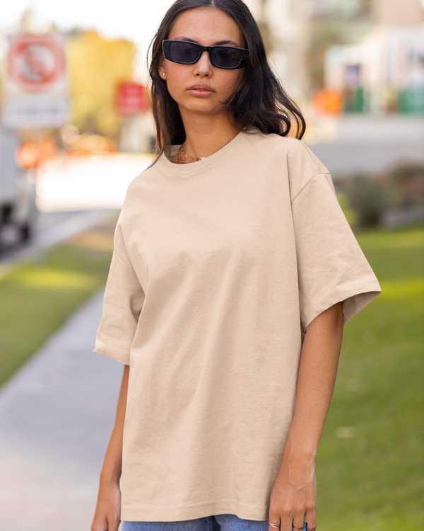 Teen girl wearing oversized solid t-shirt streetwear style by YoungnCool-YnCLife