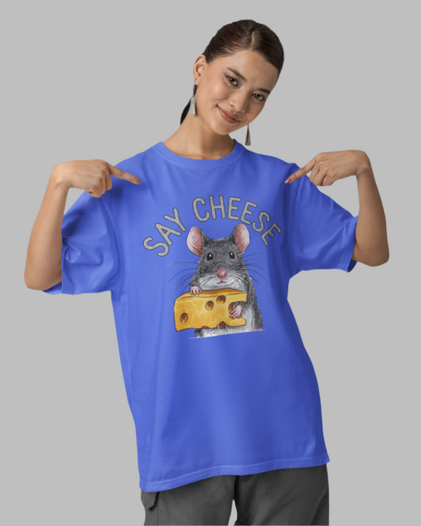 Teen girl wearing oversized graphic t-shirt with 'Say Cheese' design – streetwear style by YoungnCool YnCLife
