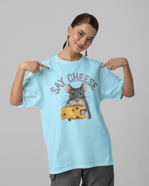 Teen girl wearing oversized graphic t-shirt with 'Say Cheese' design – streetwear style by YoungnCool YnCLife