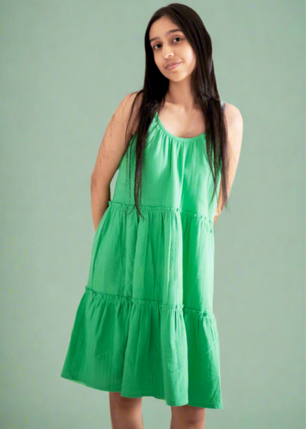 Teen girl wearing a dress relaxed fit – summber vibe YoungnCool lightweight fashion for all-day comfort-YnCLife