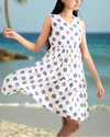 Teen girl wearing a white printed sleevless relaxed fitdress – YoungnCool l YnCLife