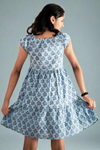 Teen girl blue printed dressrelaxed fit – YoungnCool l YnCLife