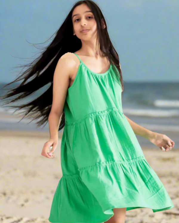 Teen girl wearing a dress relaxed fit – summber vibe YoungnCool lightweight fashion for all-day comfort-YnCLife